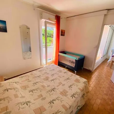 Apartment T2 Centre Parking Prive Clim 300m *